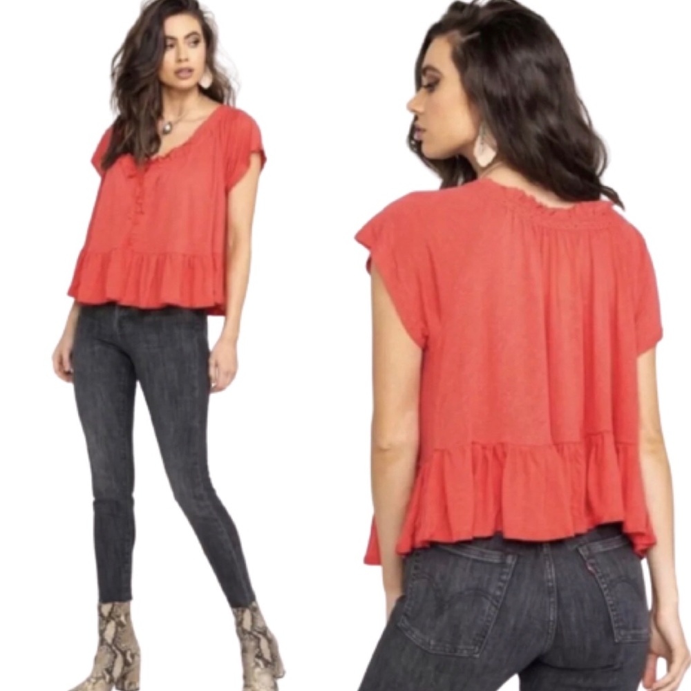 Free People “Charlie” Peach Ruffle Oversized Cropped Tee- Size XS